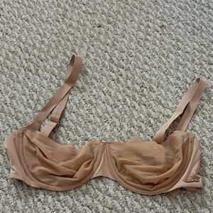Skims No show unlined balconette bra